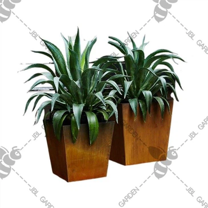 24 X 24 Planter