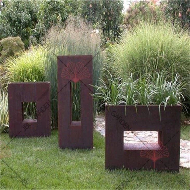 25 Inch Planter