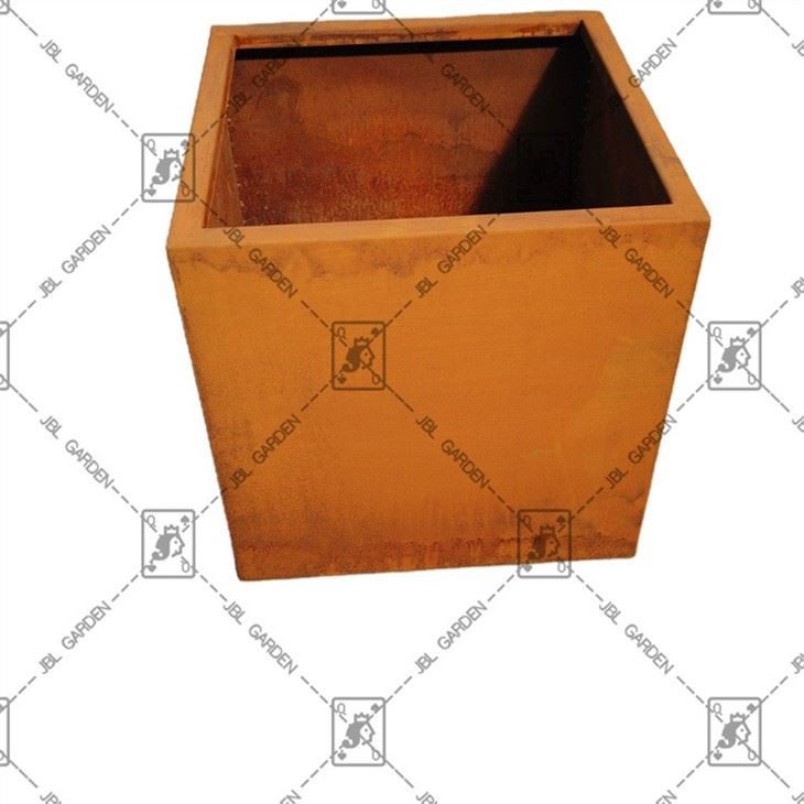 40 Inch Tall Outdoor Planter