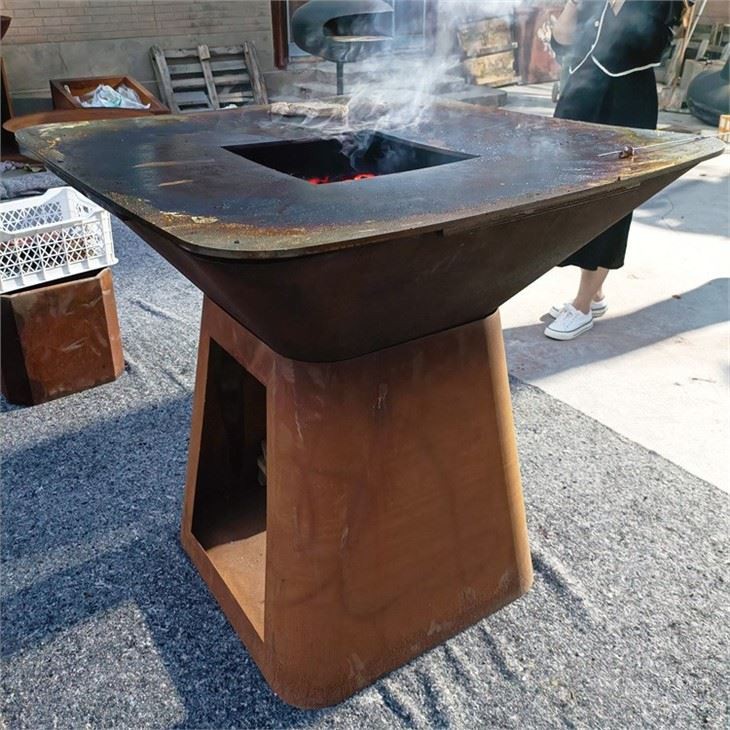 Barbecue Grill Stand