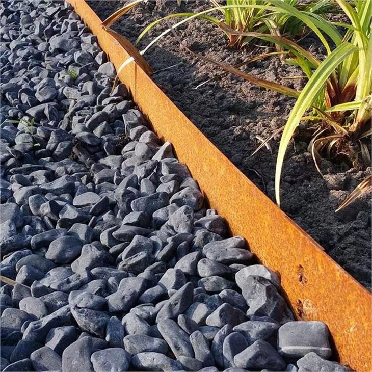 Installing Metal Landscape Edging