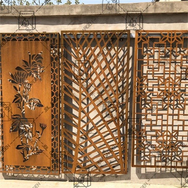Outdoor Decorative Privacy Screens