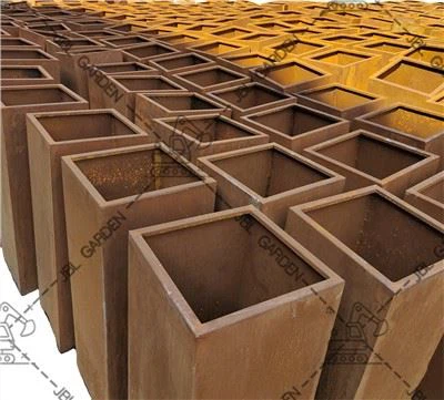 Medium Planters
