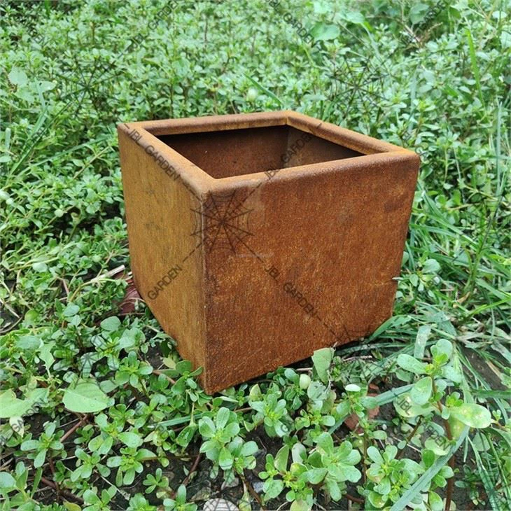 Tall Large Outdoor Planters
