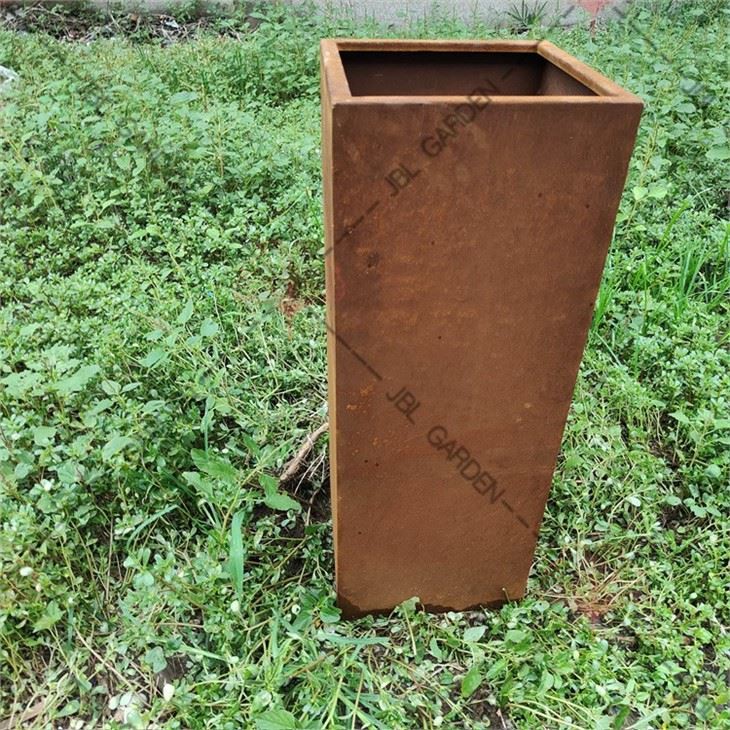 Veradek Planter Box
