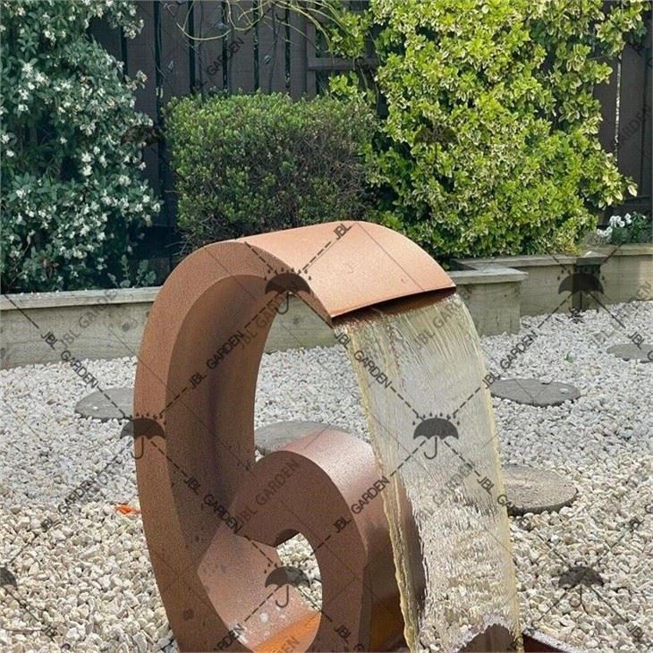 Water Feature With Water Pump