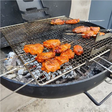 Hanging Wall Bbq