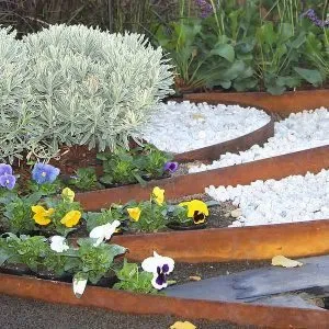 10 Steps to Cut & Install Corten Edging