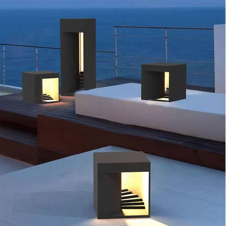 Outdoor Lawn Bollard Light