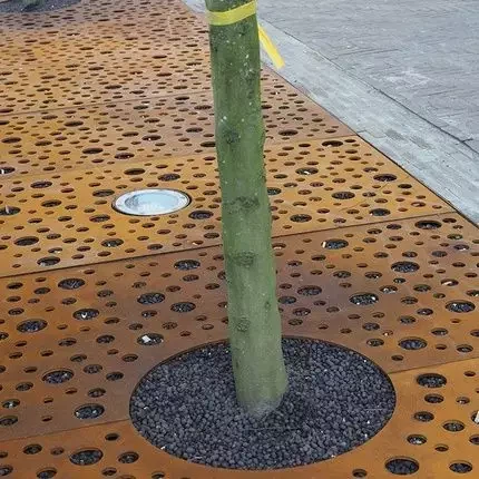 Round Rust Color Corten Steel Roadway Tree Grate