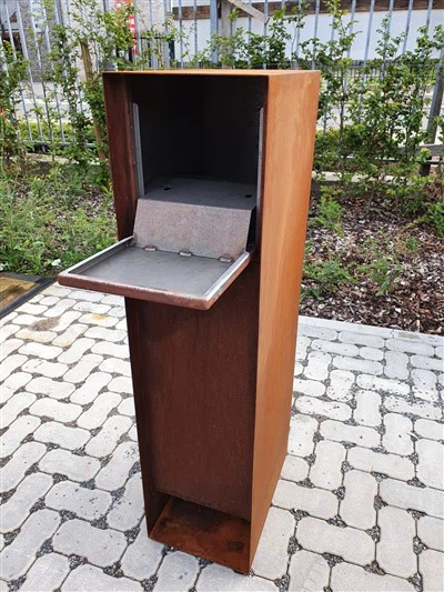 Standing Mailbox