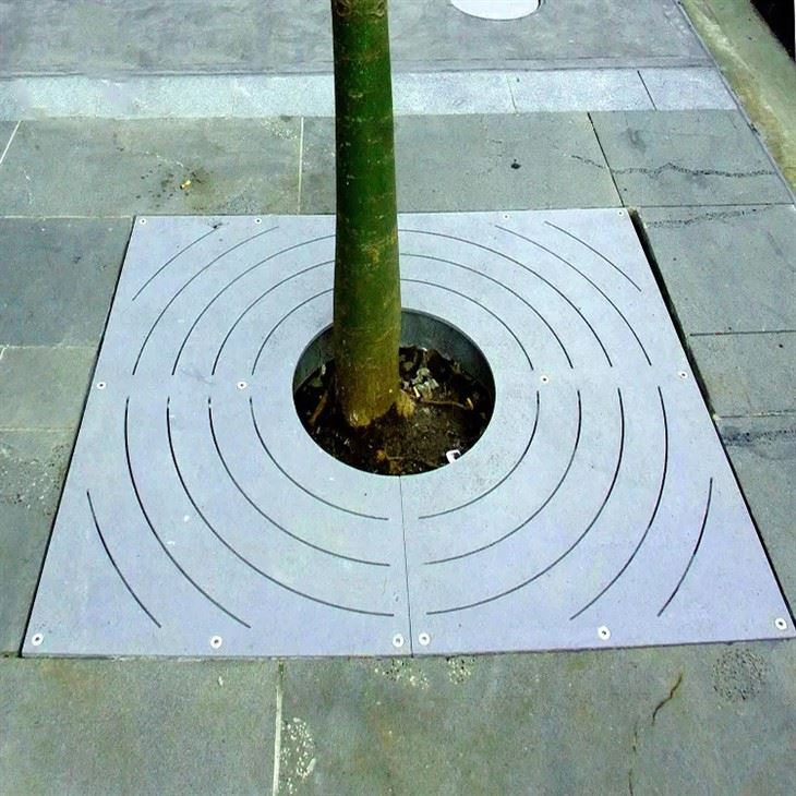 Steel Square Intersect Tree Grate
